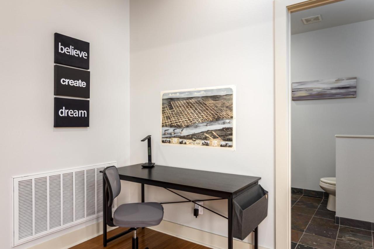 Amazing Downtown Location For Groups! Villa Little Rock Buitenkant foto